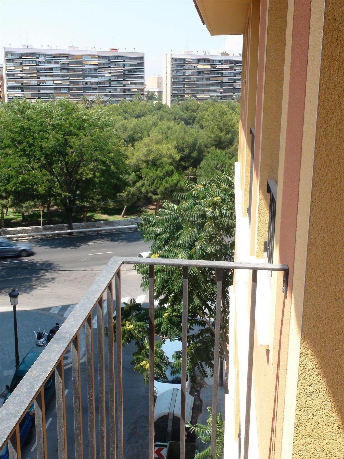 Holastays Jardines Del Turia Valencia Luaran gambar